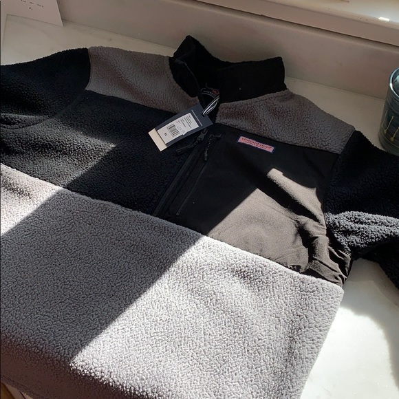 Vineyard Vines Jackets & Blazers - Vineyard Vines 1/2 Zip Sherpa
